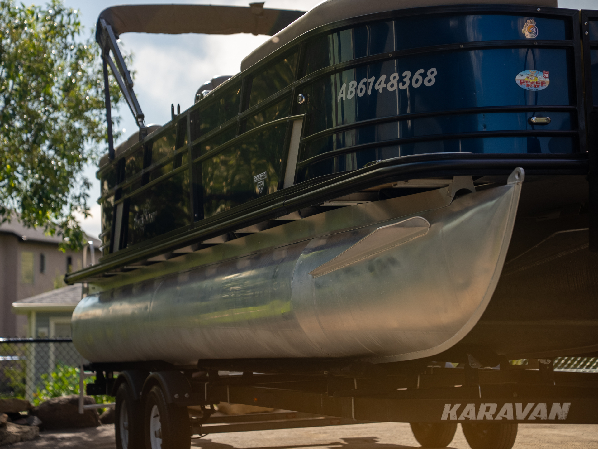 Polished aluminum pontoon tubes after mobile acid restoration